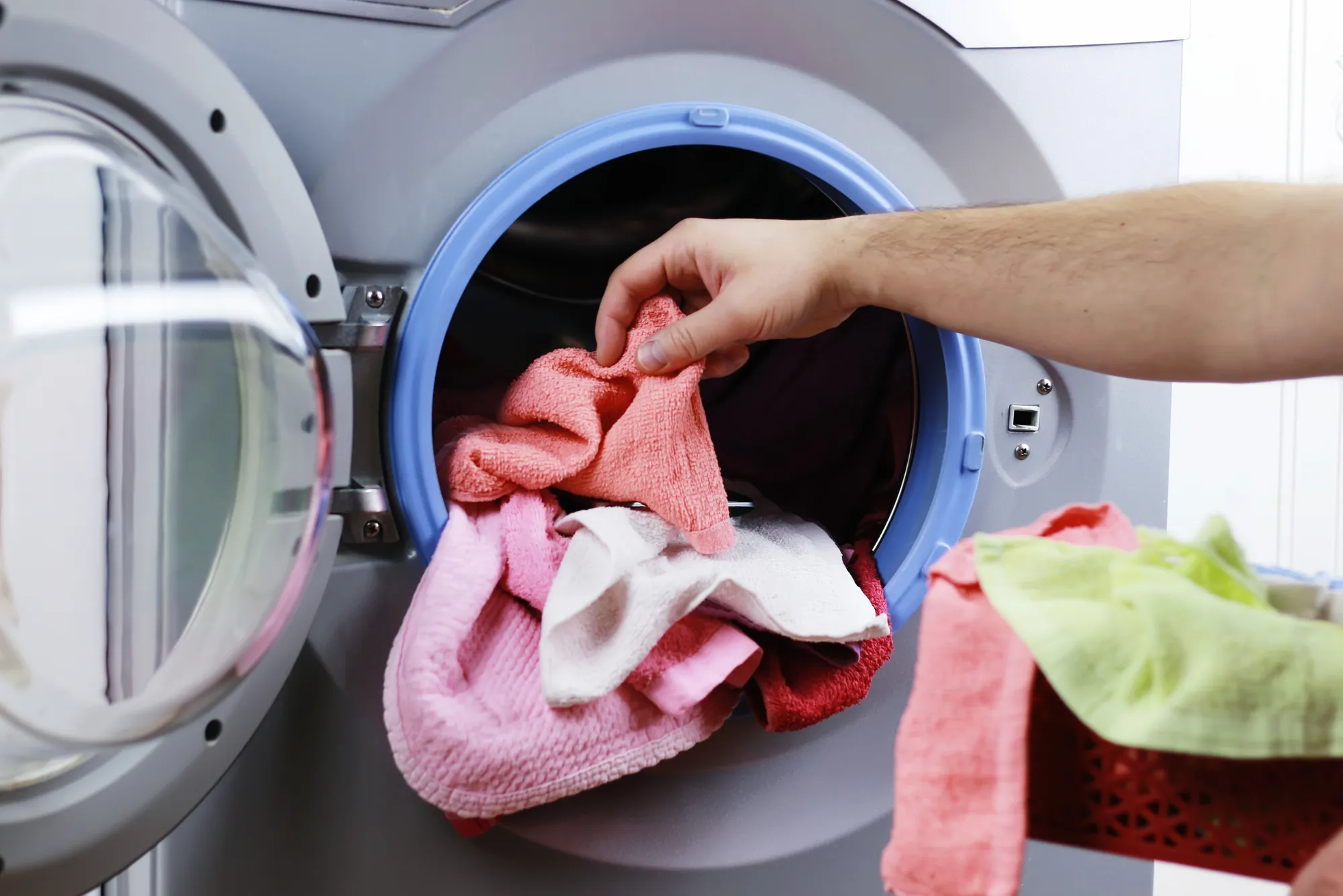 Tips for preventing clothes from getting tangled in the washer