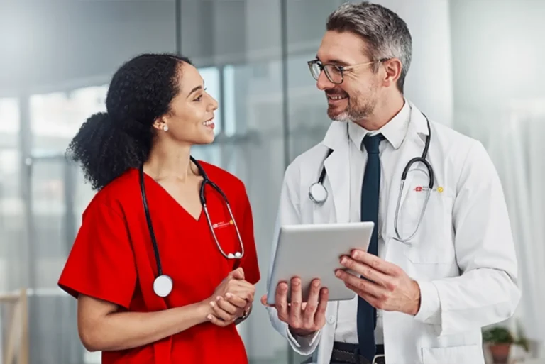 Why Doctor on Call Services Are Essential for Business Travelers in Dubai