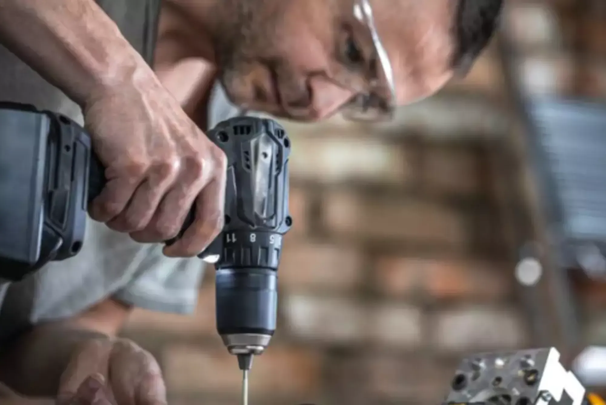 How to Safely and Effectively Operate a Drill Machine