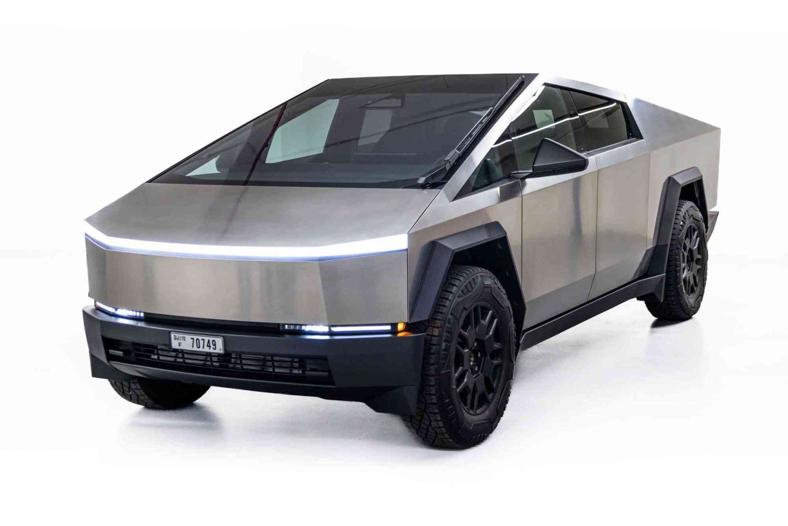 TESLA RENTAL IN DUBAI WITH DZ